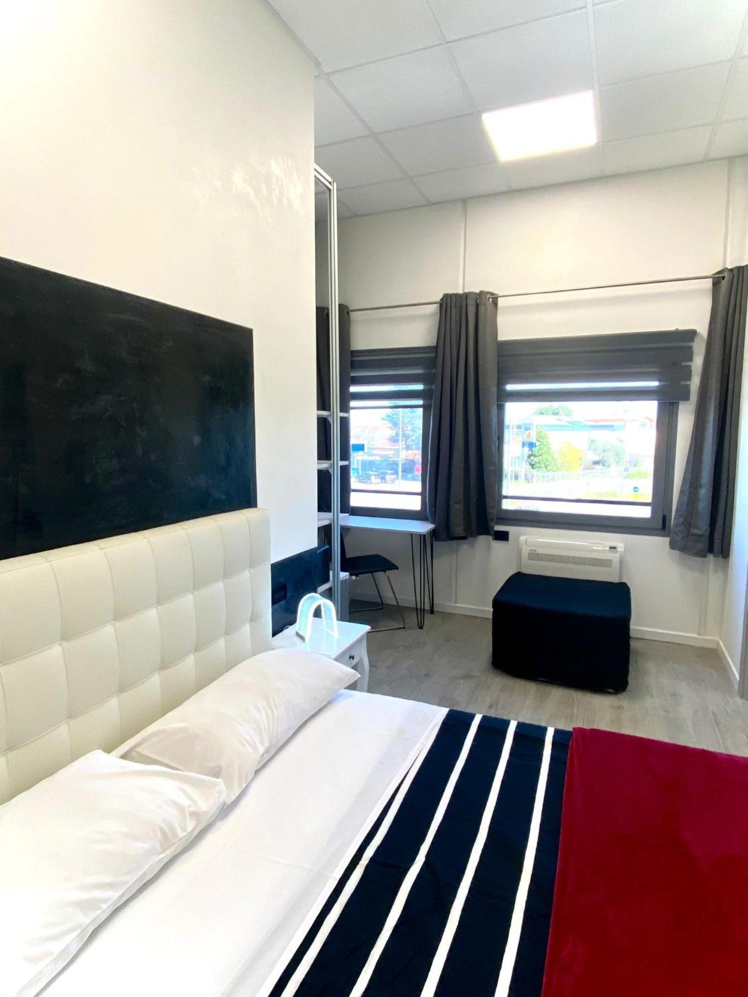Hotel Tech Brembate Eksteriør billede