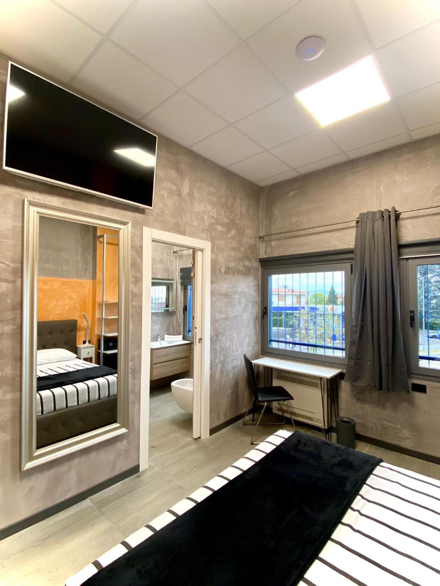 Hotel Tech Brembate Eksteriør billede